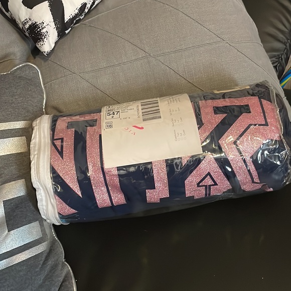 Vintage VS pink fleece throw - Picture 12 of 12